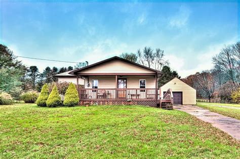 775 ekastown road|775 Ekastown Rd .